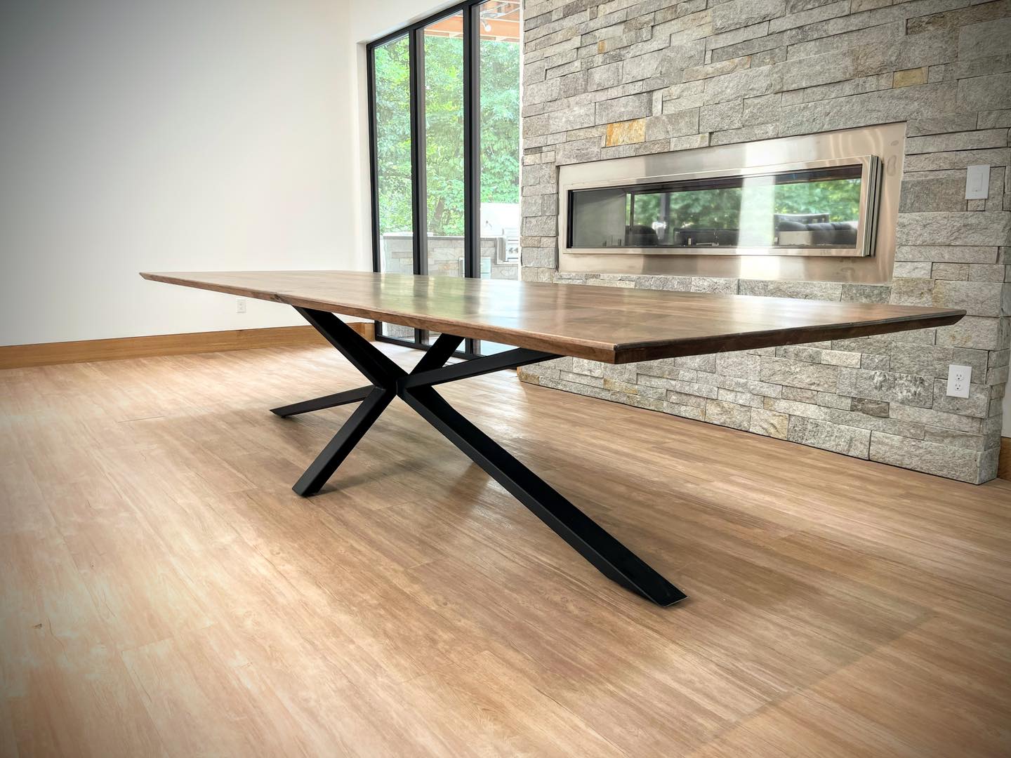 Kile Dining Table