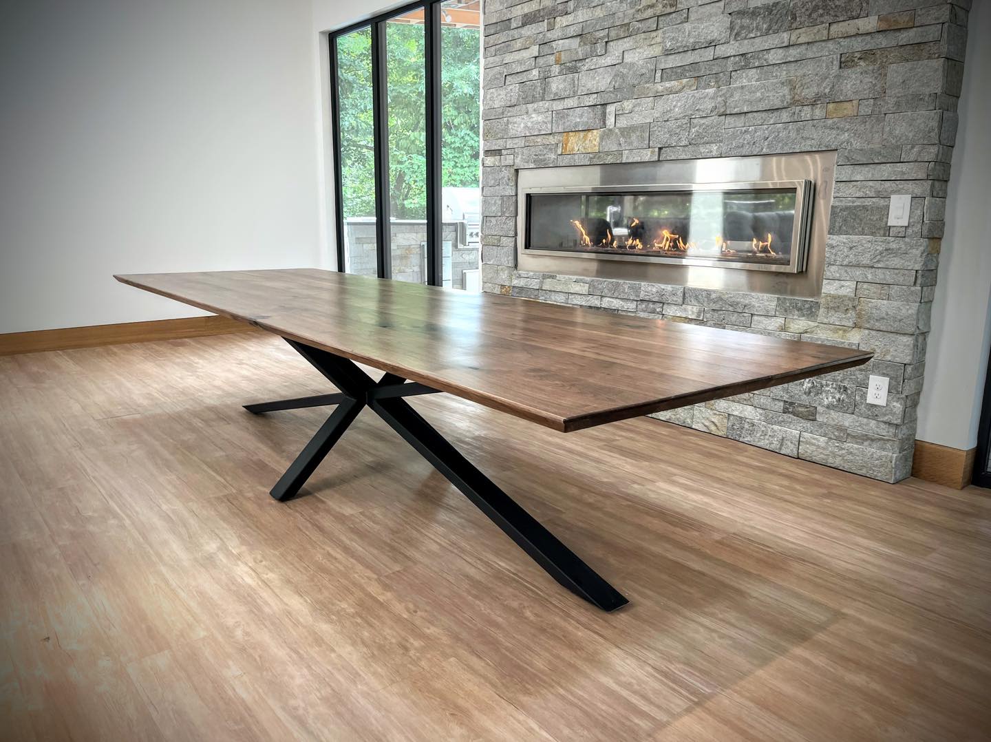 Kile Dining Table